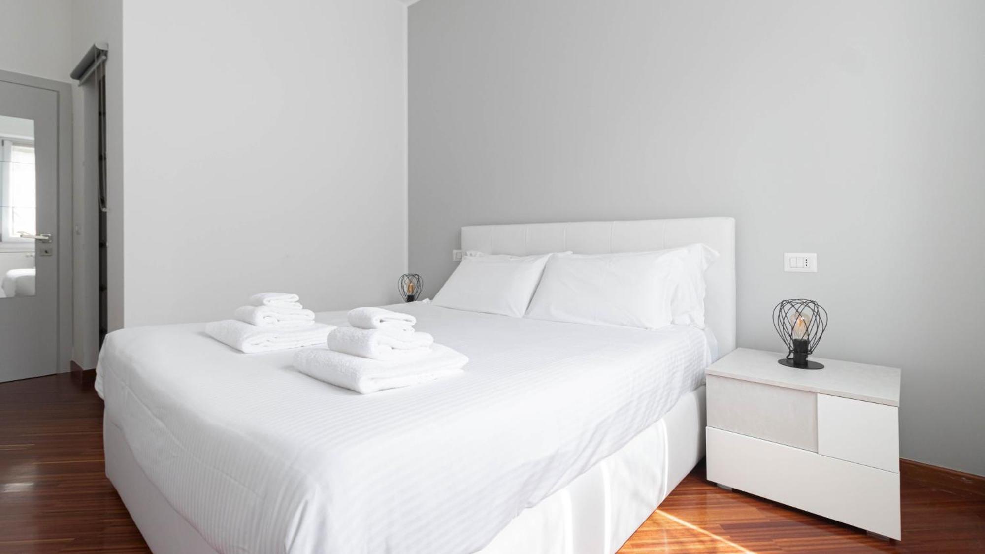 Italianway - Lorenteggio 30 Milano Ngoại thất bức ảnh